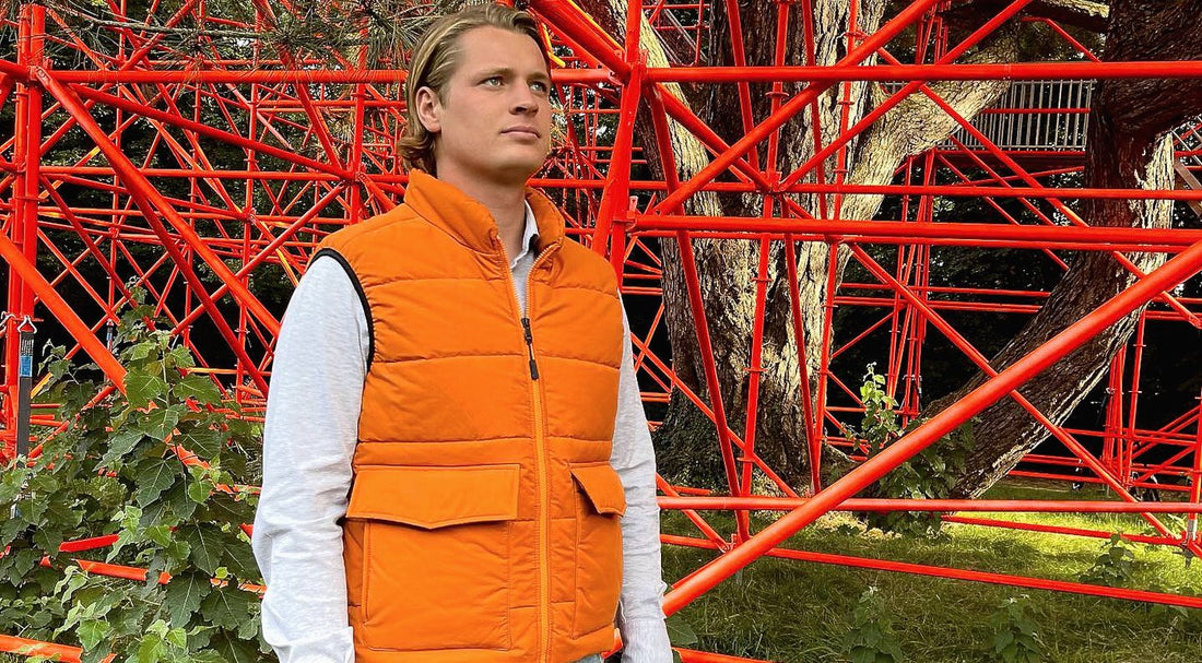 Gentse student lanceert jassenlijn gemaakt van gerecycleerde petflessen