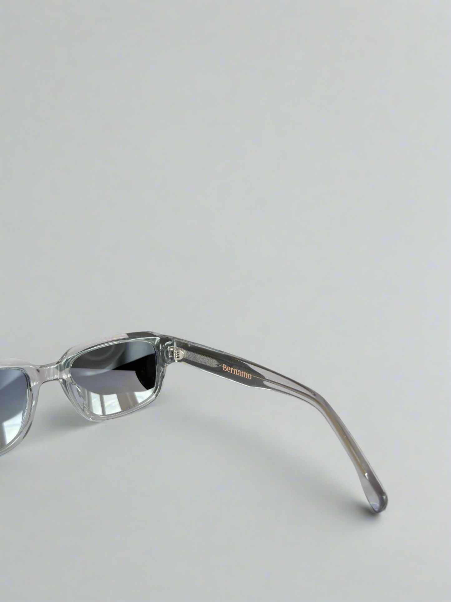 Sunglasses Transparant Grey