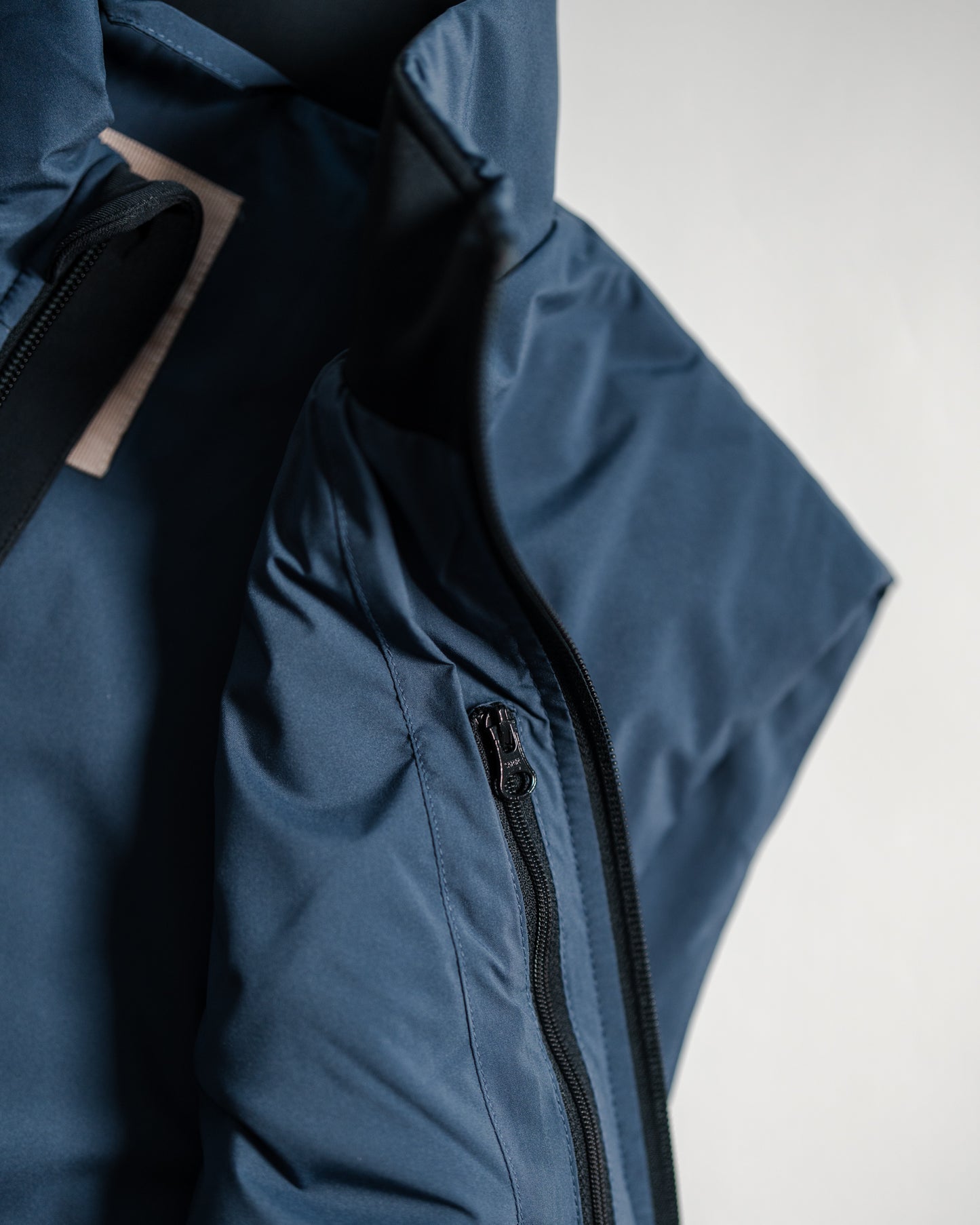 DOWN (GOLF) VEST BLUE