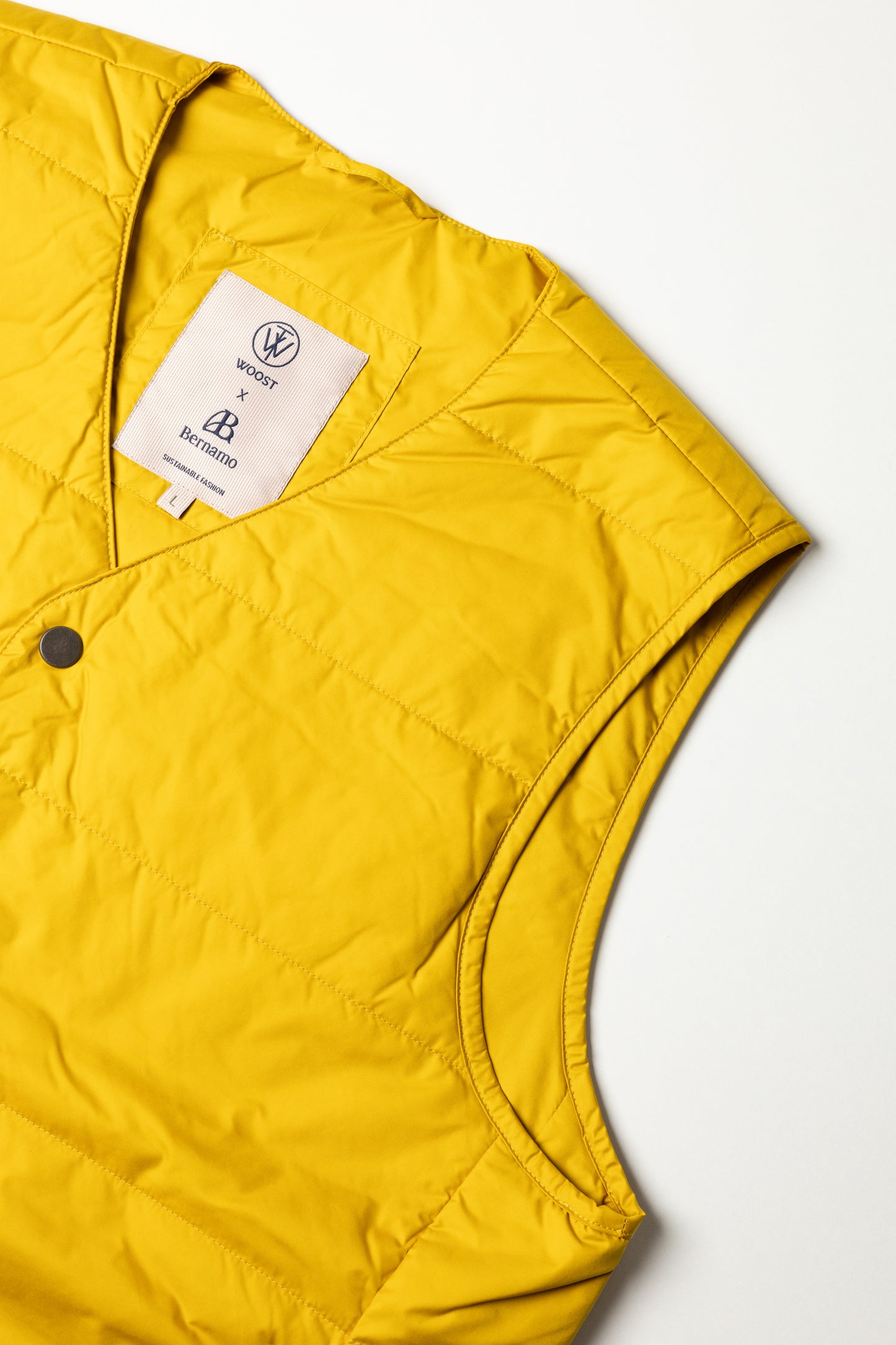 DOWN V NECK GILLET BOTTLE YELLOW (LIGHTWEIGHT)